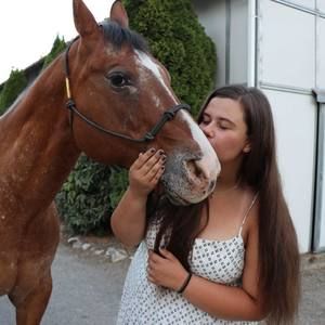 Meet your Posher, Amanda